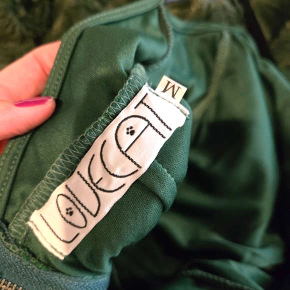 Love Green Lace Backless Dress - Picture 3 of 3